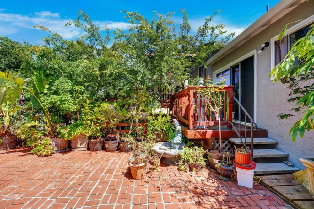 22505 Ralston Place Castro Valley, CA 94541