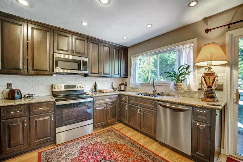 22505 Ralston Place Castro Valley, CA 94541