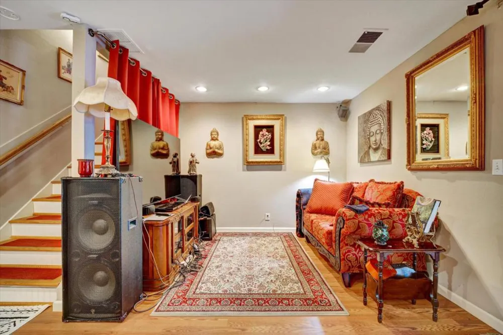 22505 Ralston Place Castro Valley, CA 94541