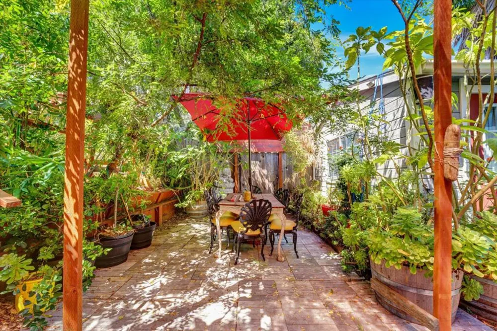 22505 Ralston Place Castro Valley, CA 94541