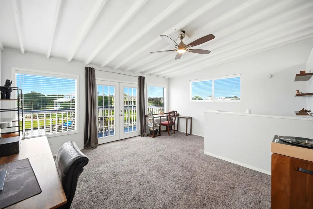 22 Tindel Street Kemah, TX 77565