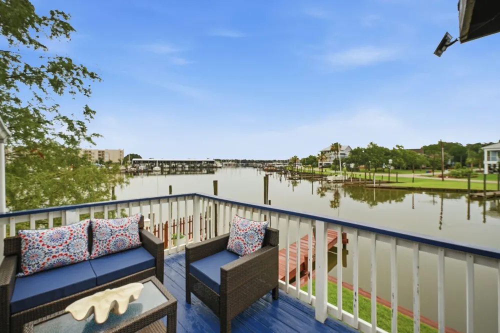 22 Tindel Street Kemah, TX 77565