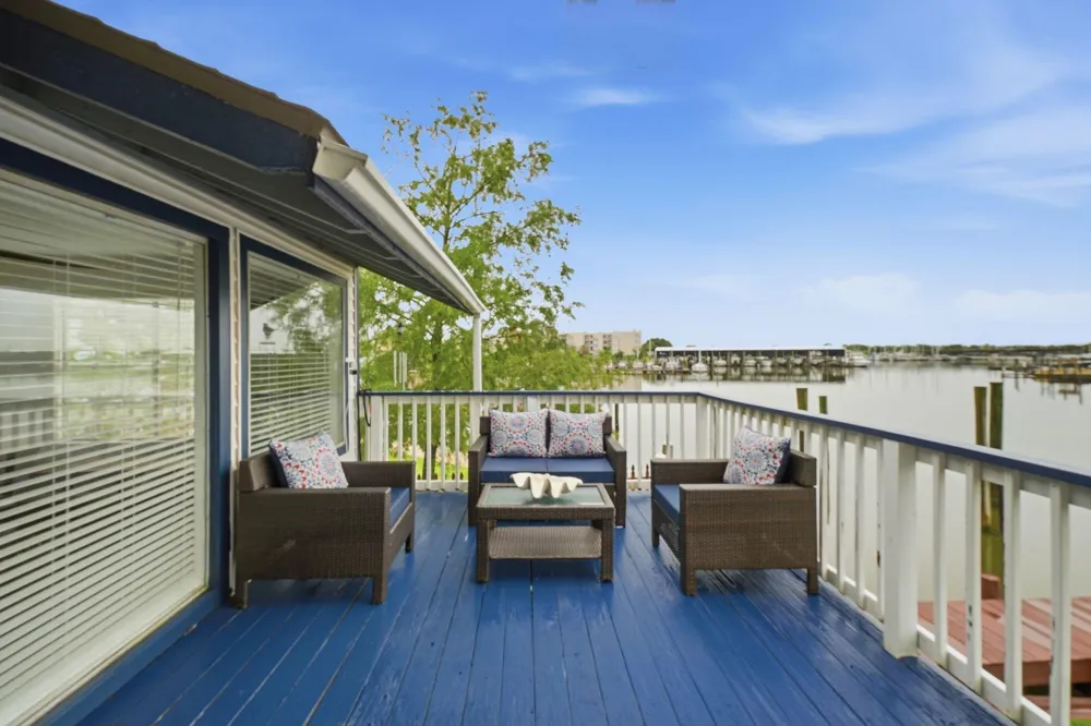 22 Tindel Street Kemah, TX 77565