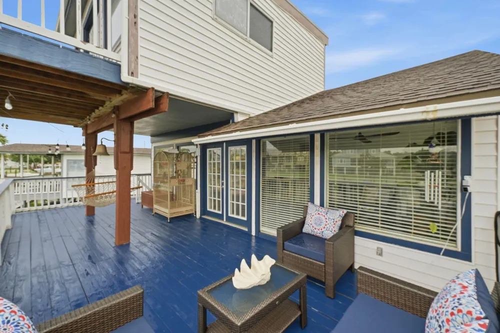 22 Tindel Street Kemah, TX 77565