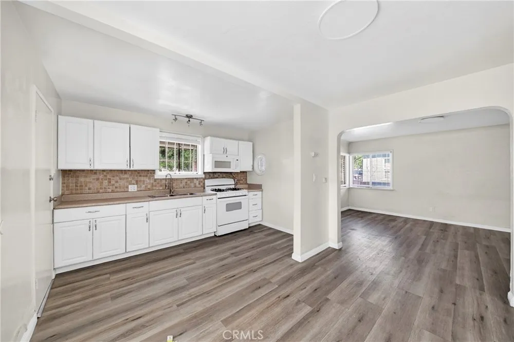 2901 E 65th Long Beach, CA 90805