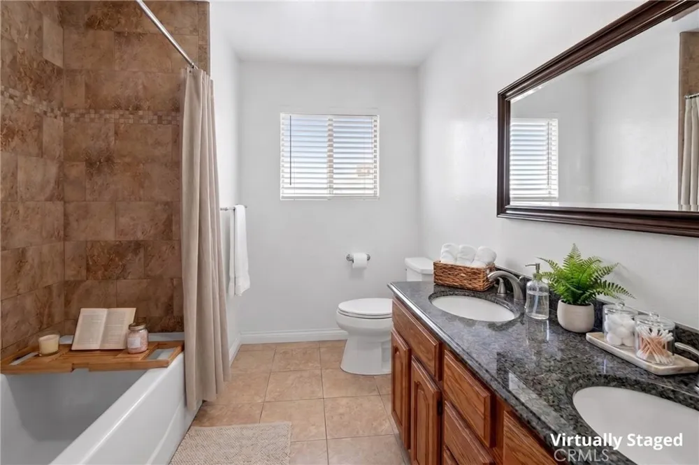 2901 E 65th Long Beach, CA 90805