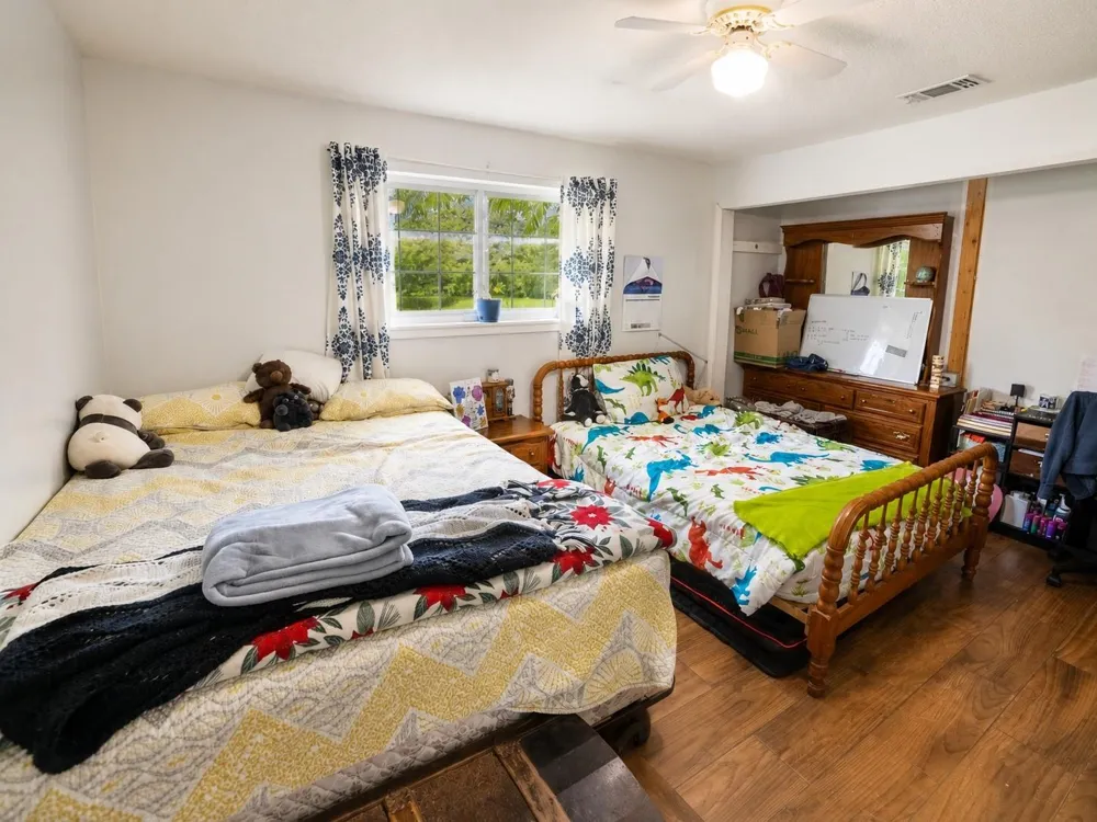 215 Pr 301 Center, TX 75935