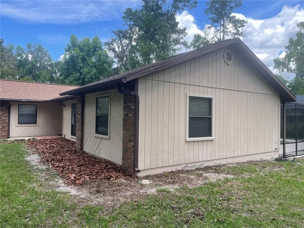 2421 NW 106TH DRIVE Gainesville, FL 32606