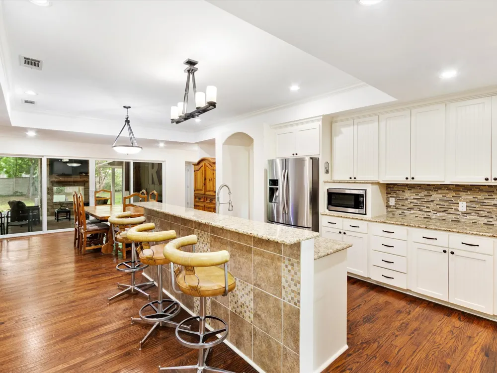 9902 Galway Drive Dallas, TX 75218