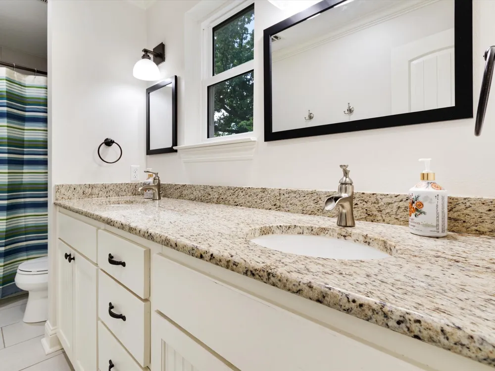 9902 Galway Drive Dallas, TX 75218