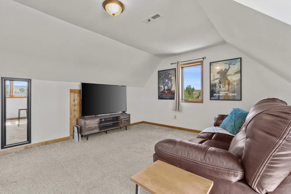 366 Lake View Road Hayden, CO 81639