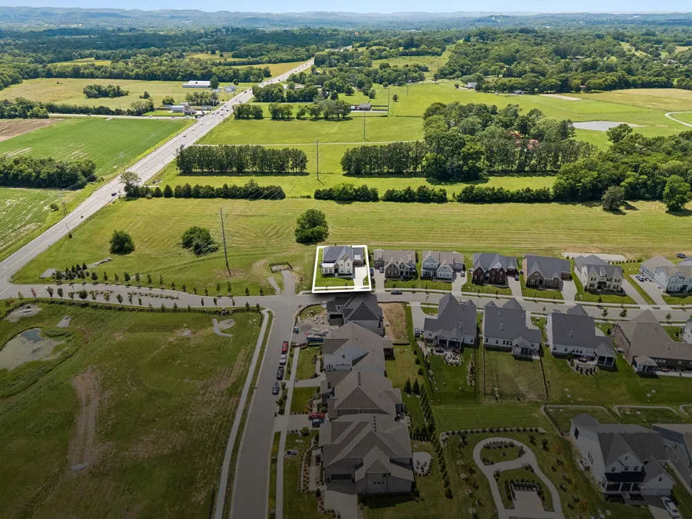 5011 High Park Hill Dr Arrington, TN 37014
