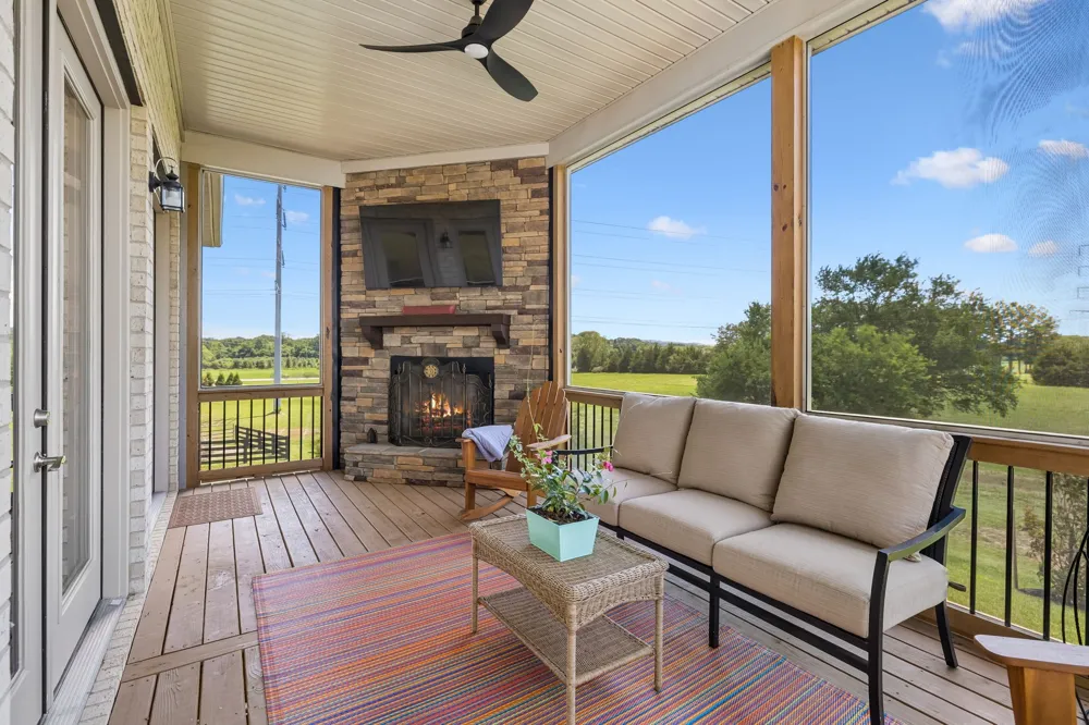 5011 High Park Hill Dr Arrington, TN 37014