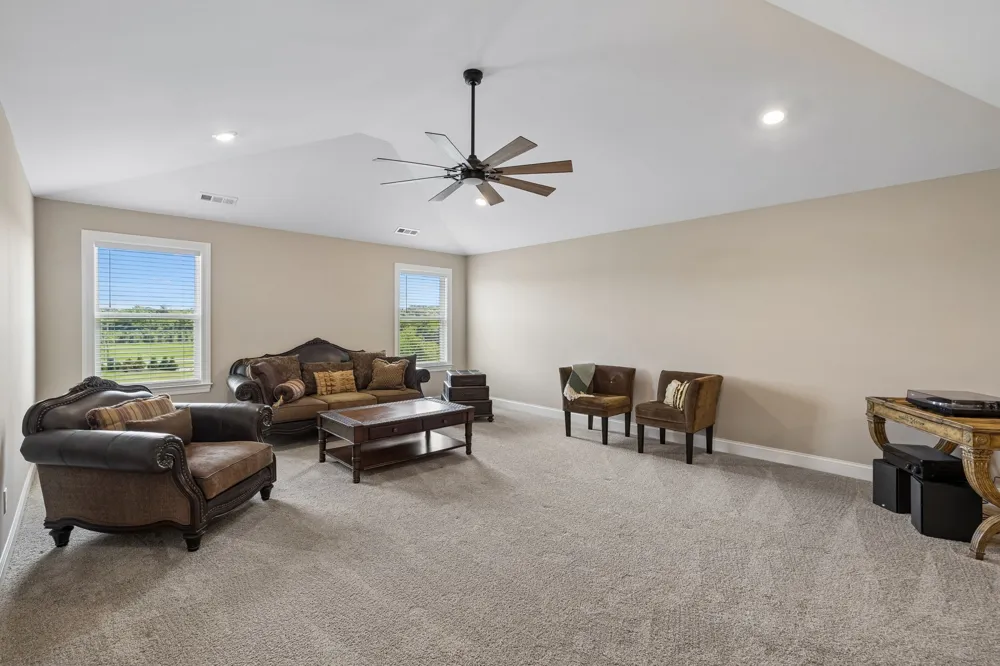 5011 High Park Hill Dr Arrington, TN 37014