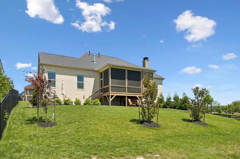5011 High Park Hill Dr Arrington, TN 37014