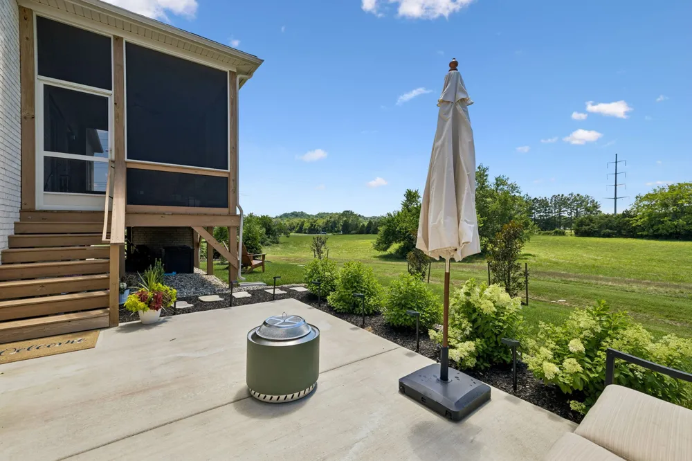 5011 High Park Hill Dr Arrington, TN 37014