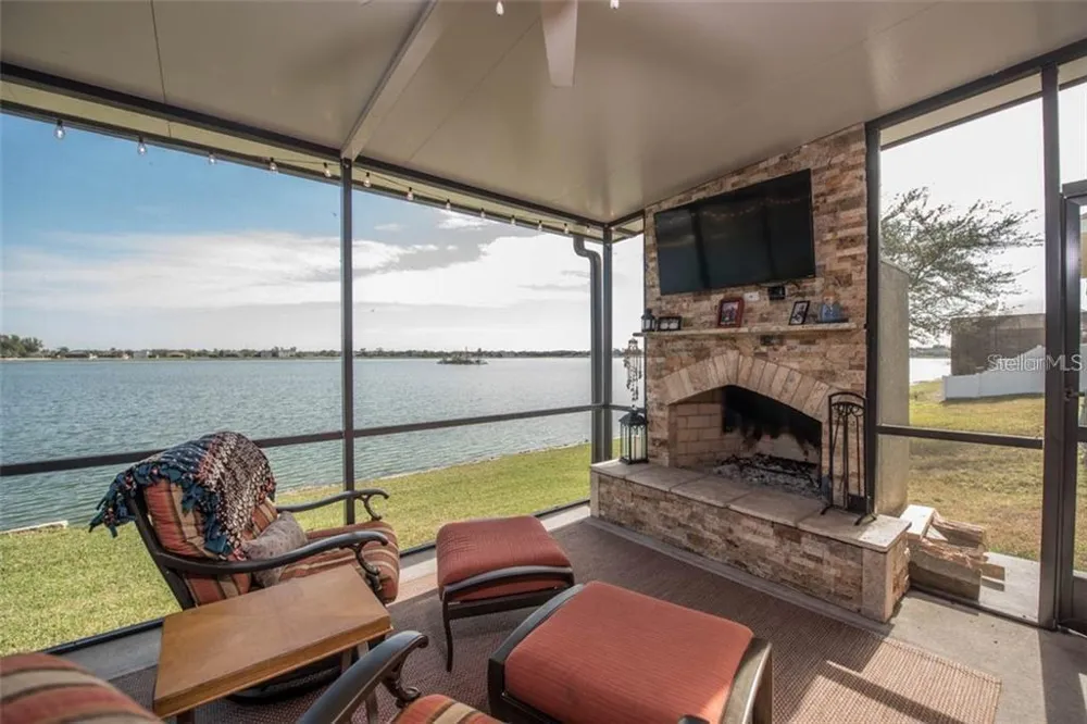 1742 MIRA LAGO CIRCLE Ruskin, FL 33570