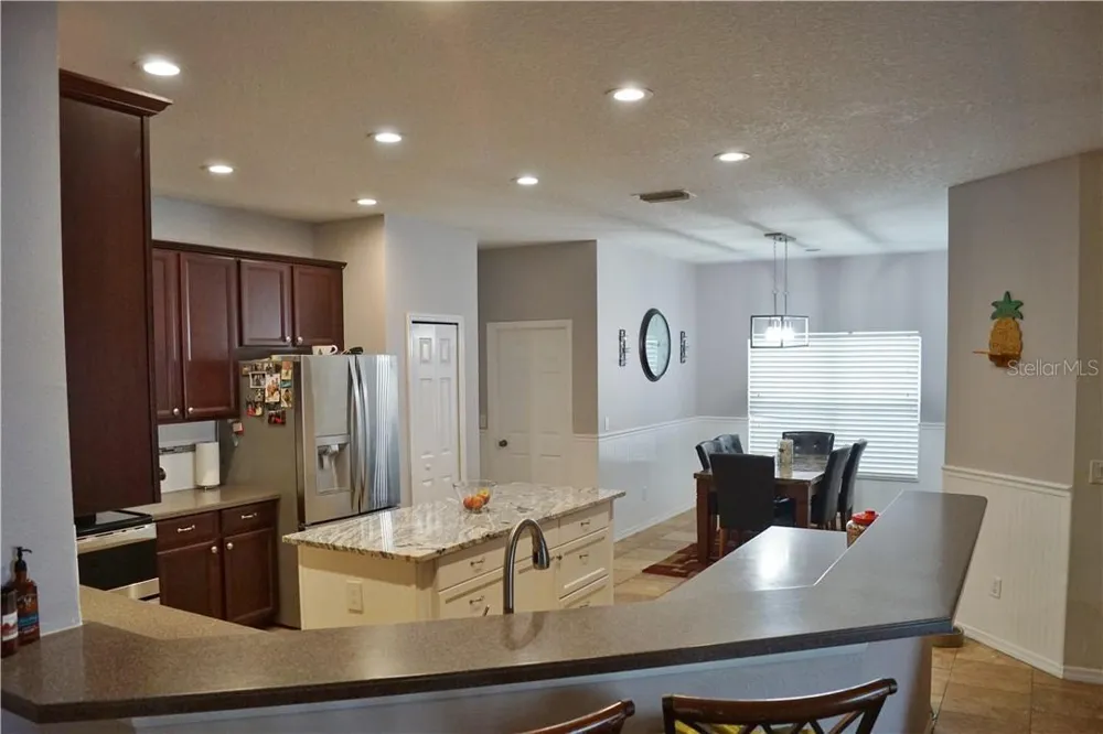 1742 MIRA LAGO CIRCLE Ruskin, FL 33570