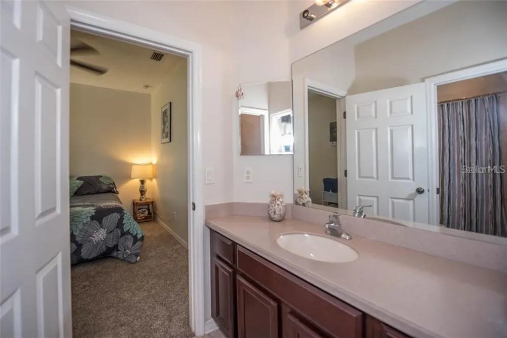 1742 MIRA LAGO CIRCLE Ruskin, FL 33570