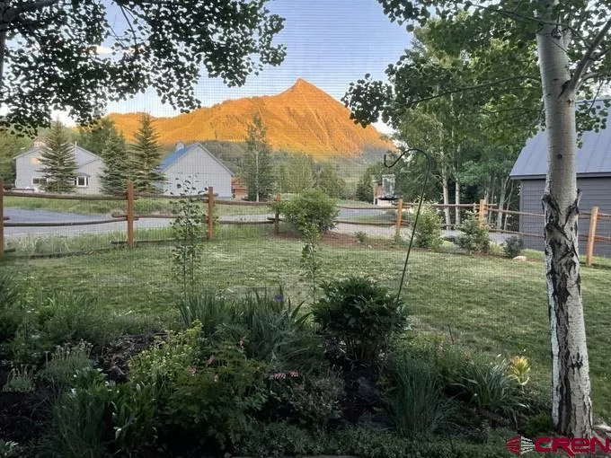 19 Belleview Drive Crested Butte, CO 81225