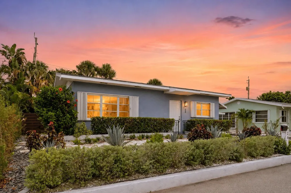 24 Douglas Drive Ocean Ridge, FL 33435