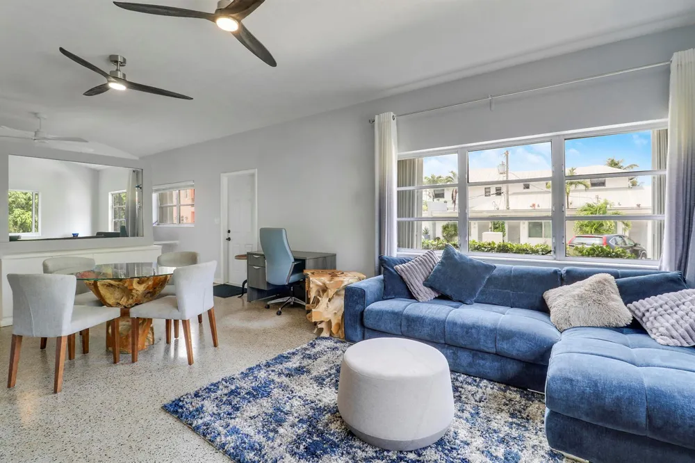 24 Douglas Drive Ocean Ridge, FL 33435