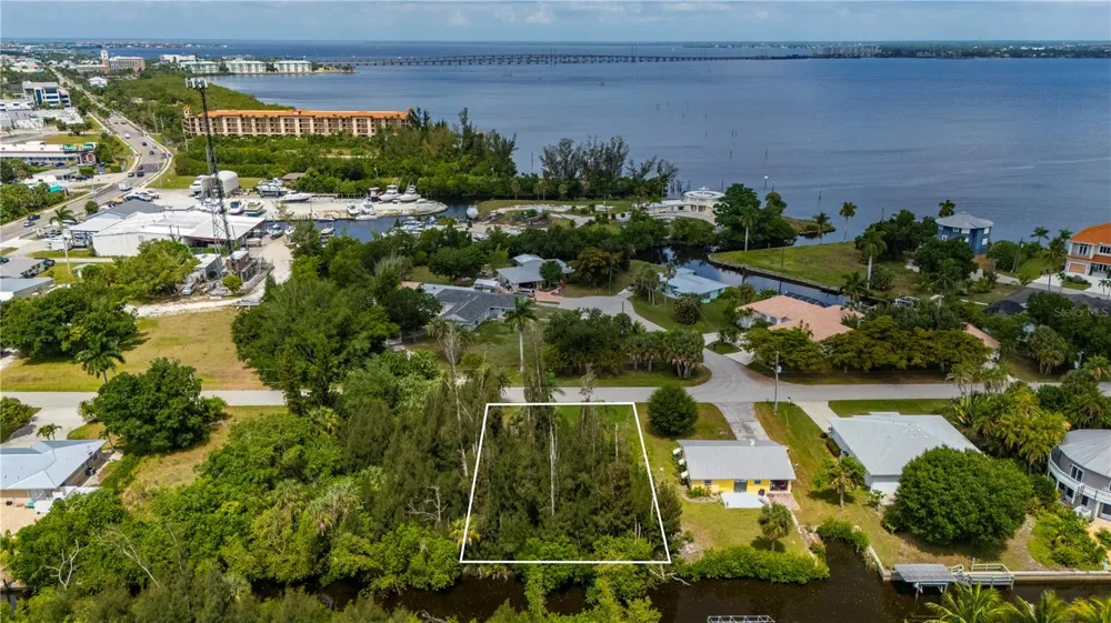430 KLISPIE DRIVE Punta Gorda, FL 33950