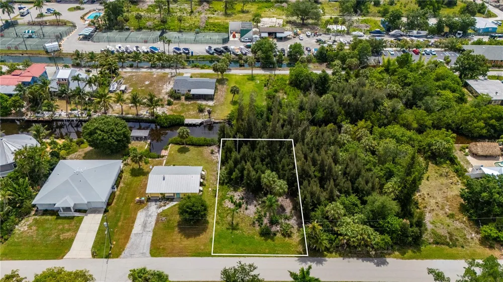430 KLISPIE DRIVE Punta Gorda, FL 33950