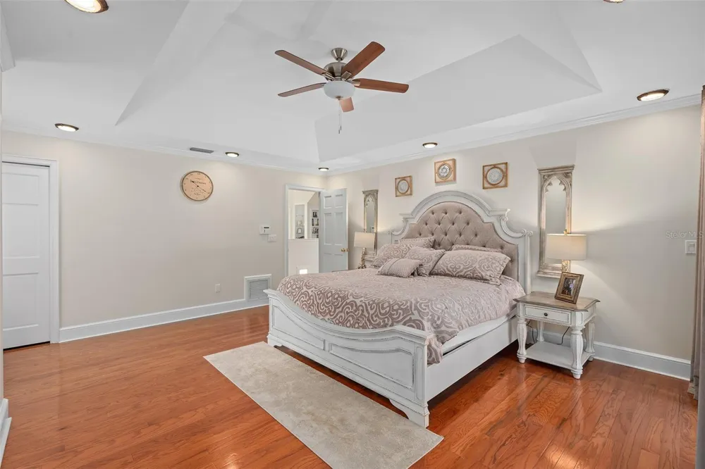 2214 EARLEAF COURT Longwood, FL 32779