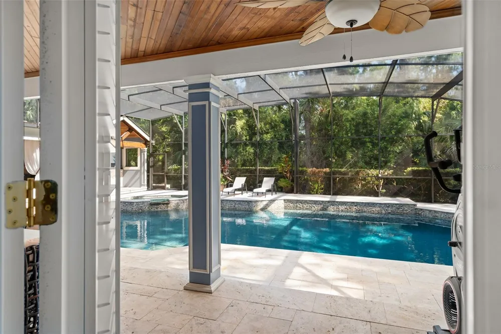 2214 EARLEAF COURT Longwood, FL 32779