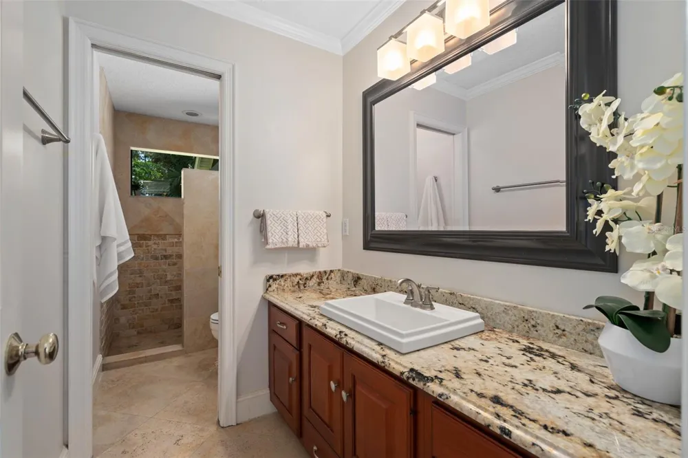 2214 EARLEAF COURT Longwood, FL 32779