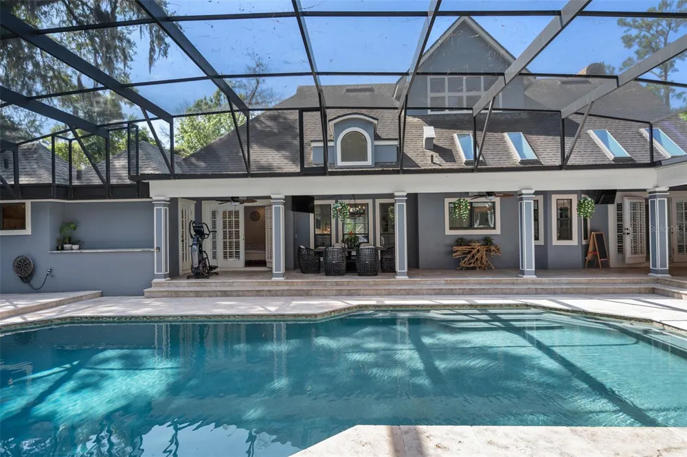 2214 EARLEAF COURT Longwood, FL 32779
