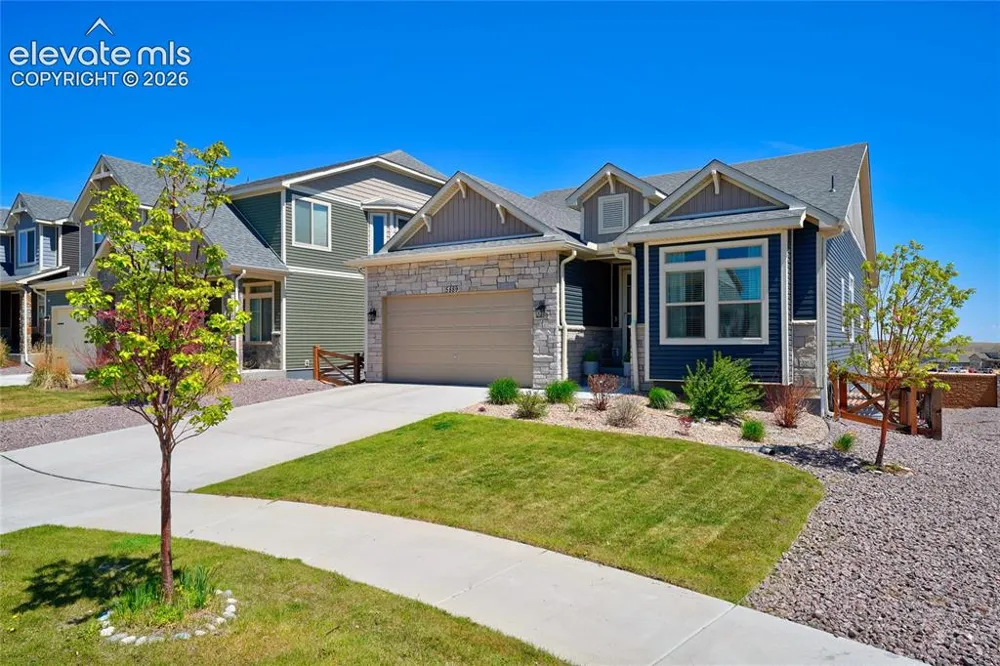 5889 Carrick Lane Colorado Springs, CO 80927