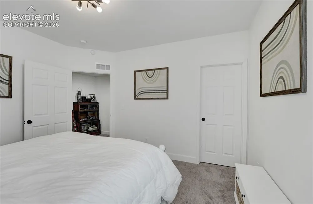 5889 Carrick Lane Colorado Springs, CO 80927