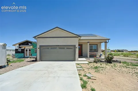 1114 E Laramie Avenue