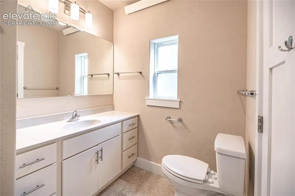525 E Kiowa Street Colorado Springs, CO 80903