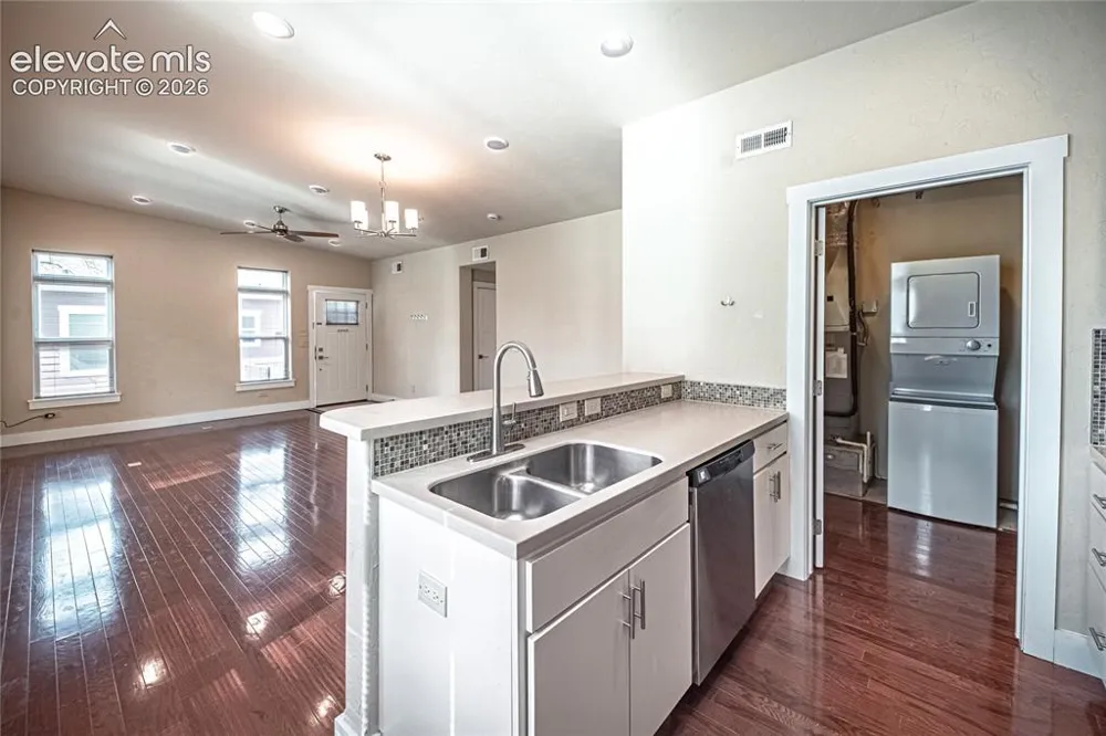 525 E Kiowa Street Colorado Springs, CO 80903