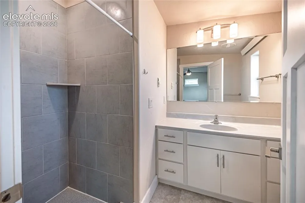 525 E Kiowa Street Colorado Springs, CO 80903