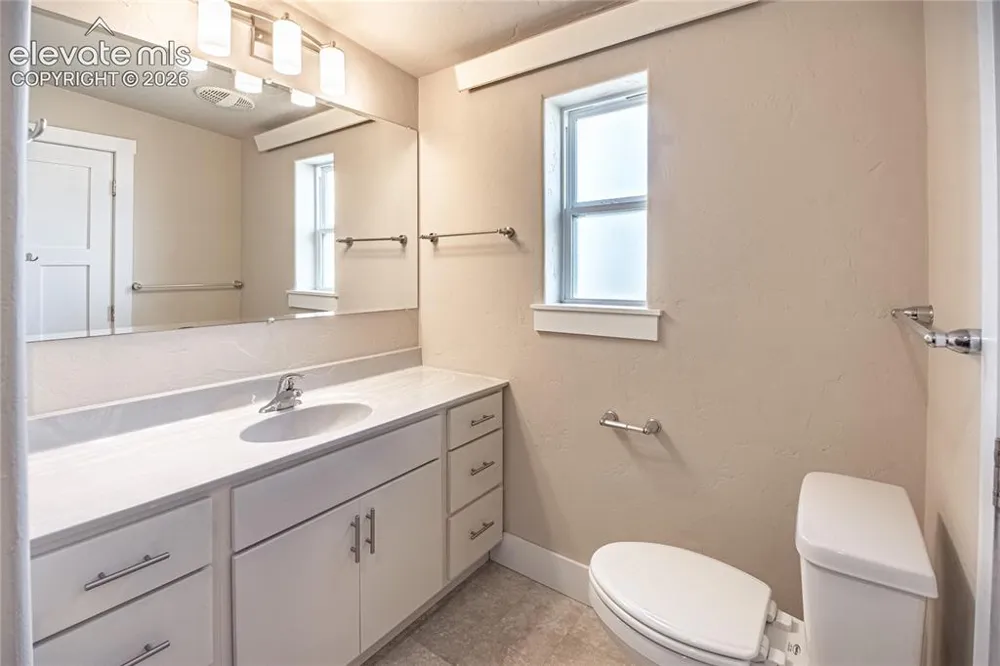 525 E Kiowa Street Colorado Springs, CO 80903