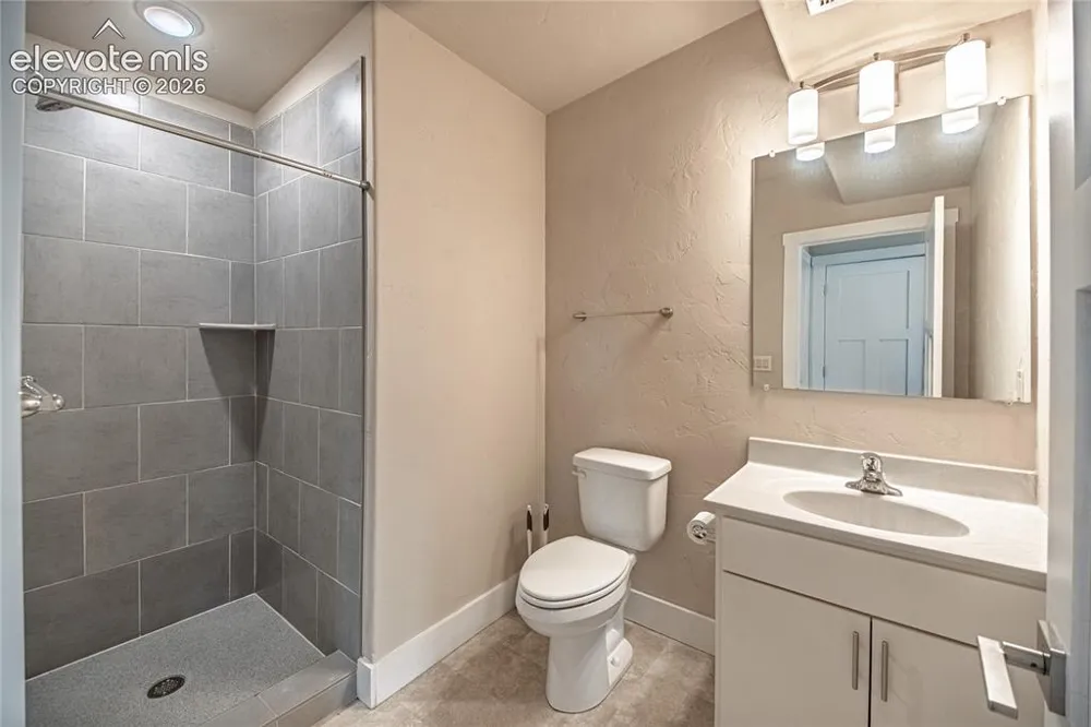 525 E Kiowa Street Colorado Springs, CO 80903