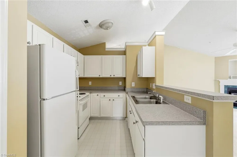 734 Scholastic Court Winston-Salem, NC 27106