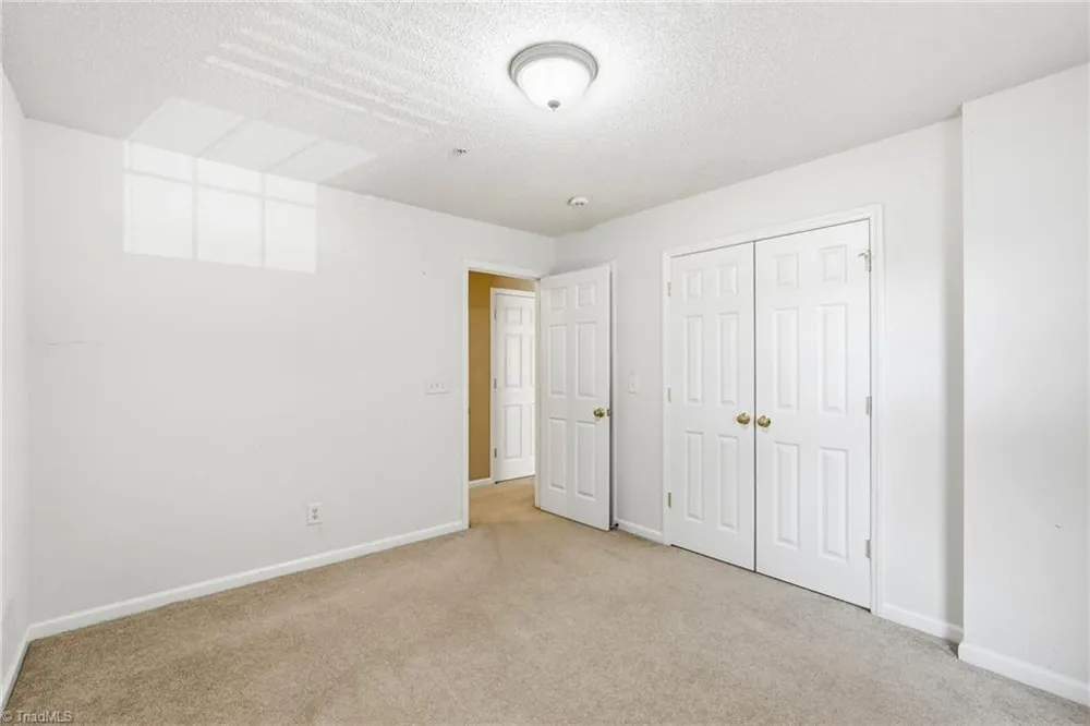 734 Scholastic Court Winston-Salem, NC 27106