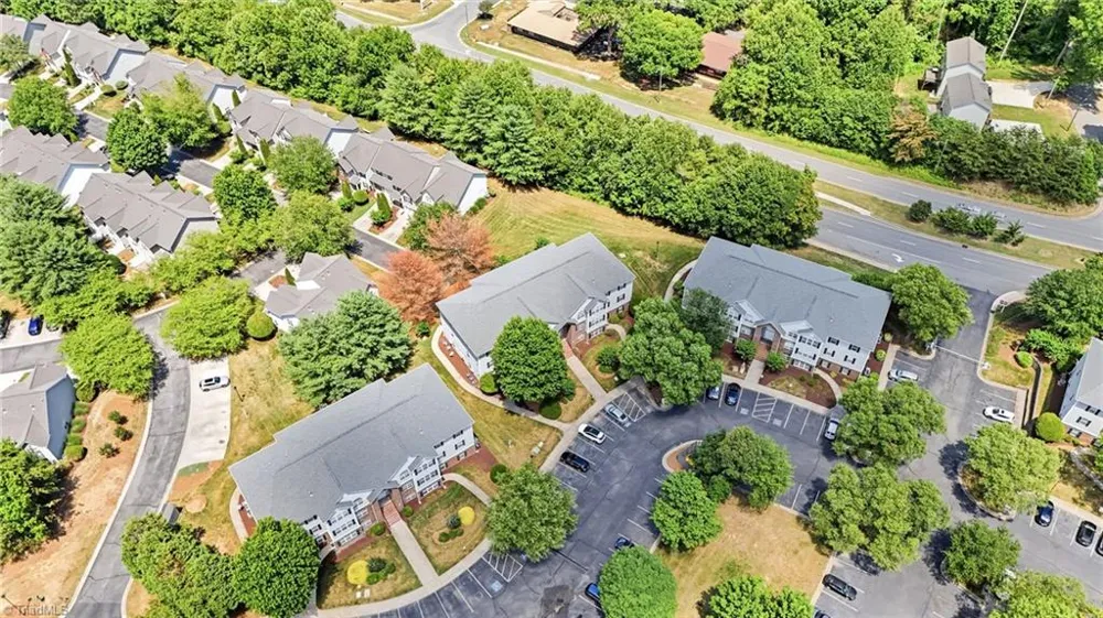 734 Scholastic Court Winston-Salem, NC 27106