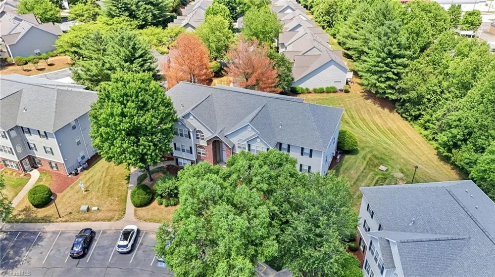 734 Scholastic Court Winston-Salem, NC 27106