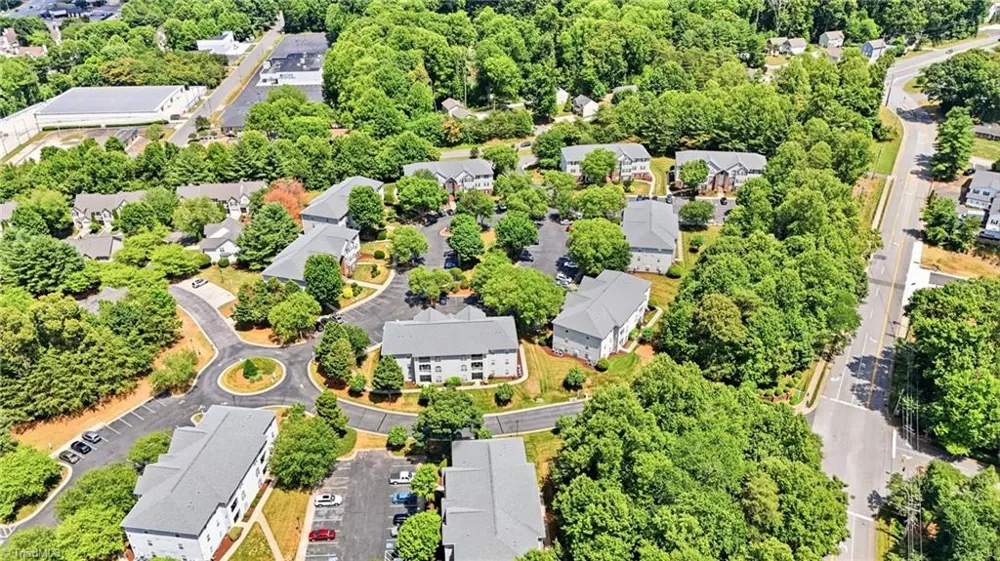734 Scholastic Court Winston-Salem, NC 27106