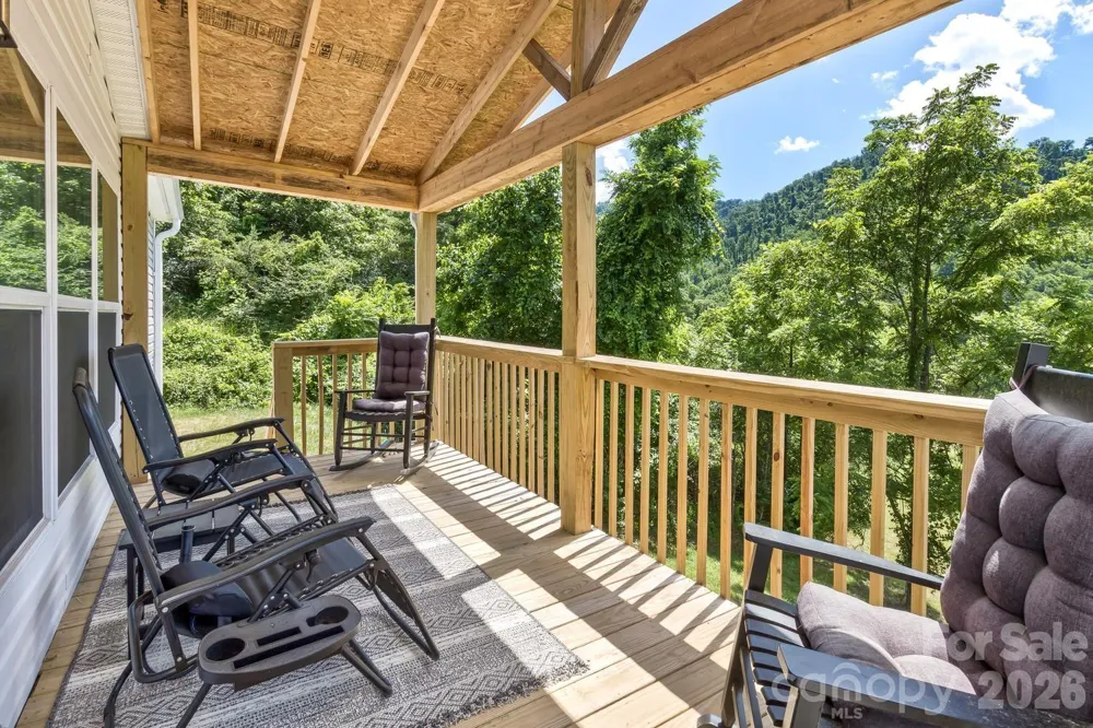 27 Spuds Lane Weaverville, NC 28787