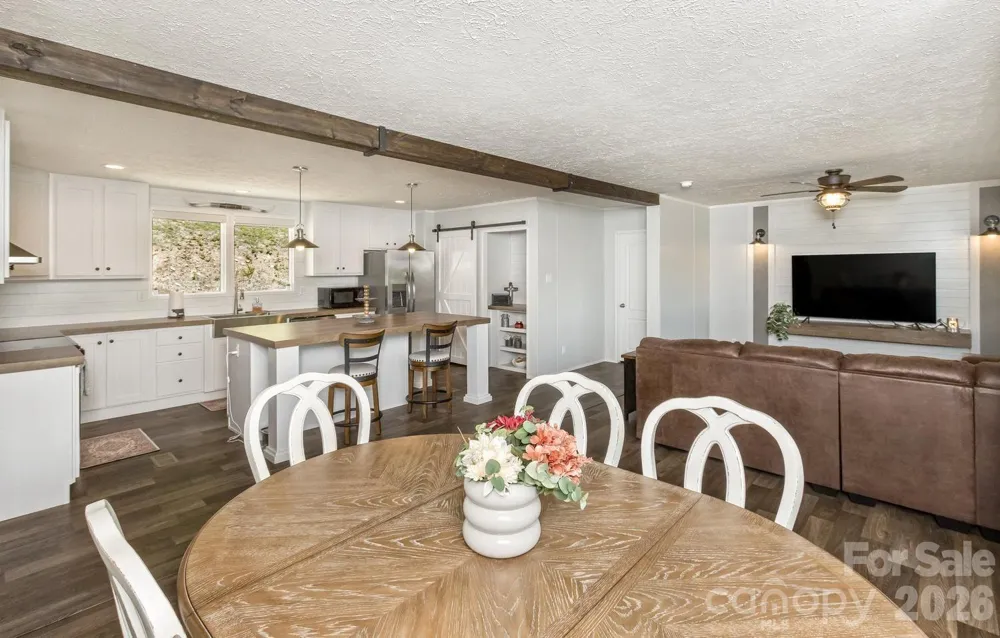 27 Spuds Lane Weaverville, NC 28787
