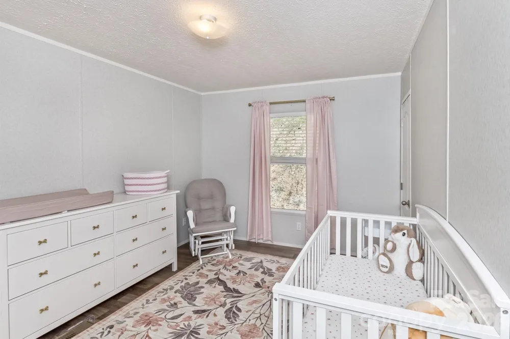27 Spuds Lane Weaverville, NC 28787
