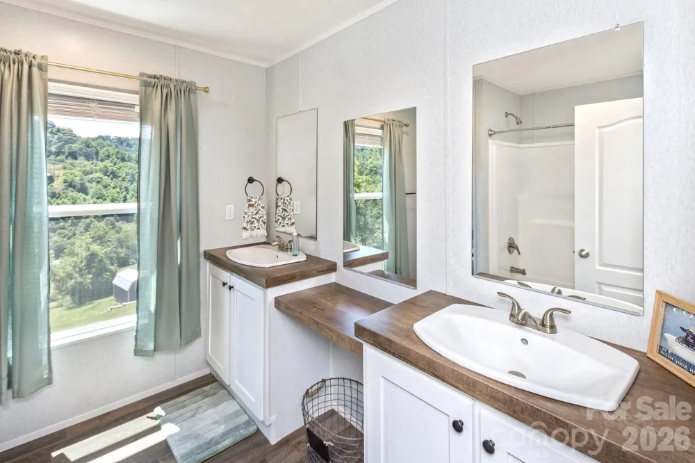 27 Spuds Lane Weaverville, NC 28787