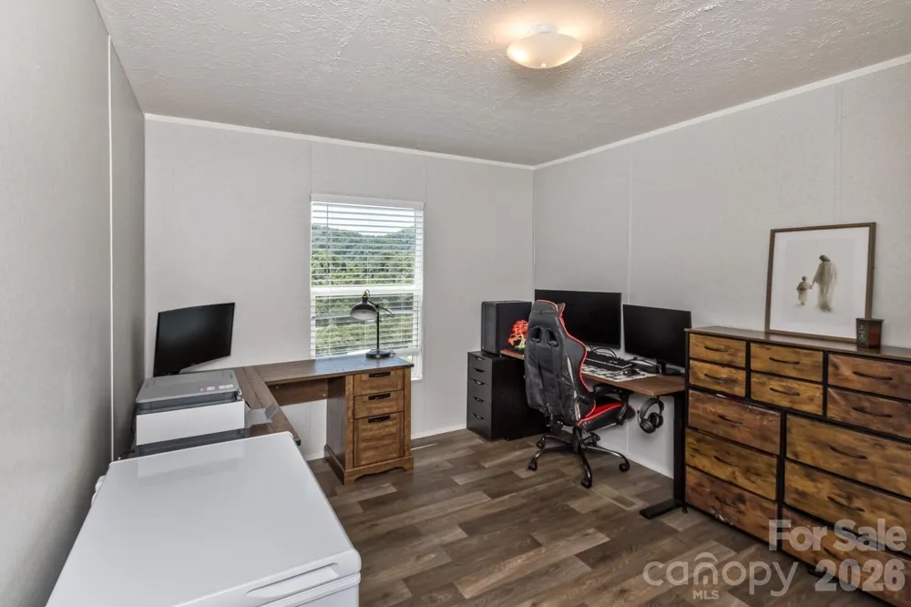 27 Spuds Lane Weaverville, NC 28787